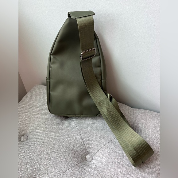 Backpack - Picture 2 of 2